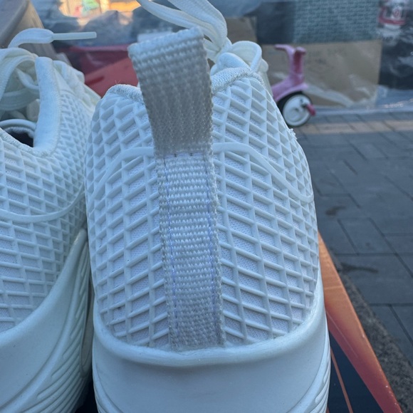 Skechers Womens Composite Toe White Slip Resistant Lace-Up Shoe 108072 Size 7 - Picture 3 of 8